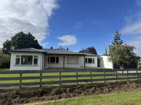 3 George Street , Ohingaiti