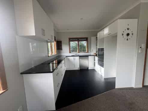 3 George Street , Ohingaiti