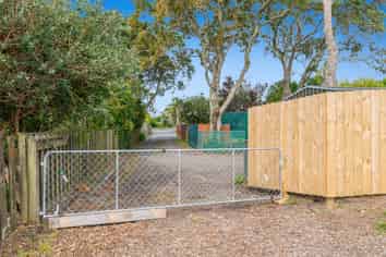 929 Whangaparaoa Road, Manly