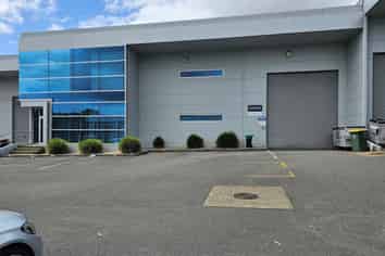 761M² OFFICE/WAREHOUSE
