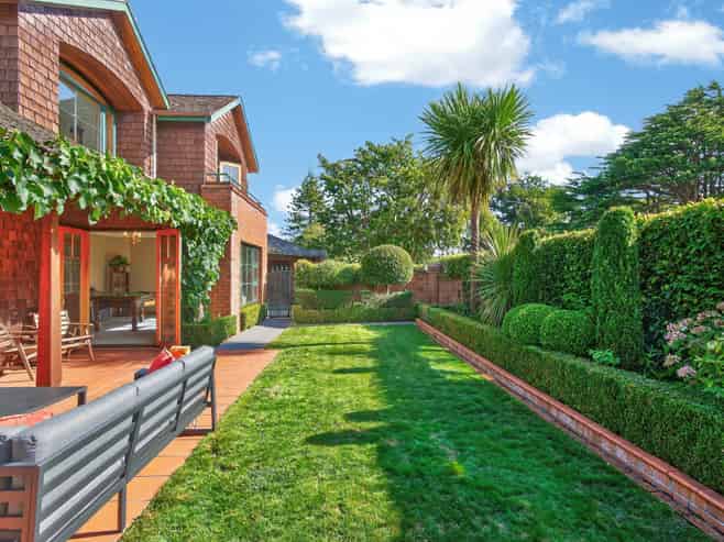 5 Myrtle Street, Hutt Central