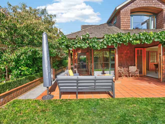 5 Myrtle Street, Hutt Central