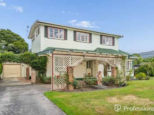 8 Islington Street, Trentham