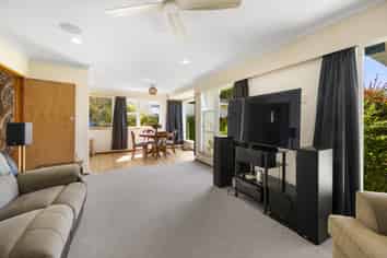 8 Rakau Street, Havelock North