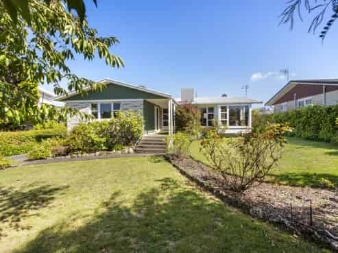 8 Rakau Street, Havelock North