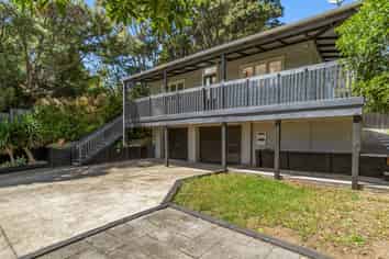 512A West Coast Road, Oratia