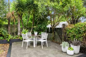 512A West Coast Road, Oratia