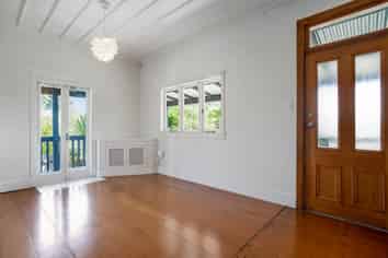 512A West Coast Road, Oratia