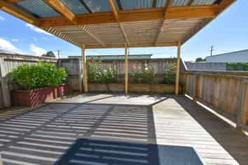 40a William Wong Place, Carterton