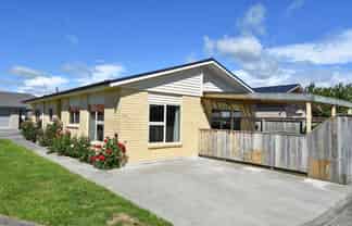 40a William Wong Place, Carterton