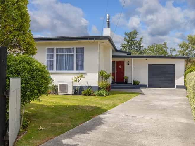 4 Totara Street, Lansdowne