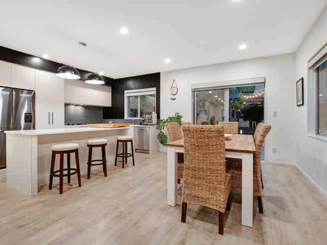 9 Ruth Craig Place, Stanmore Bay