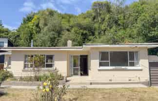 184 Main South Road, Green Island