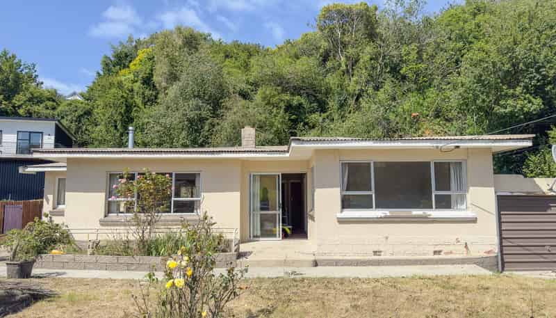 184 Main South Road, Green Island