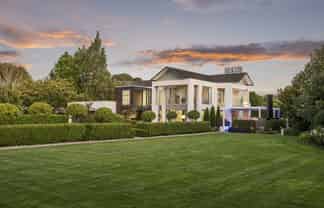 33 and 35 Glen Oaks Drive, Northwood