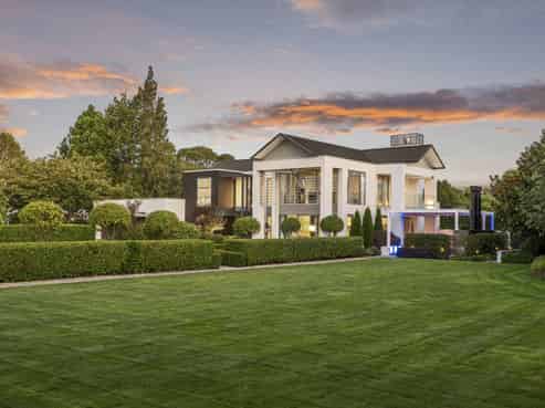 33 and 35 Glen Oaks Drive, Northwood