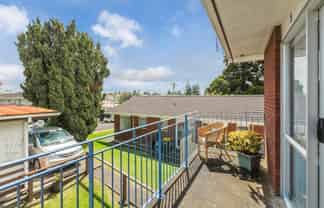 3/9 Alston Avenue, Kelston