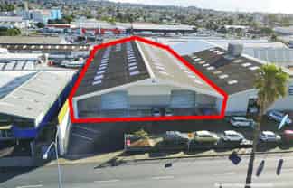 1,248M² FUNCTIONAL NEILSON STREET INDUSTRIAL
