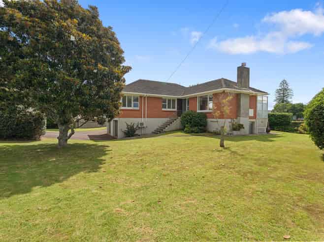 3 Hastie Avenue, Mangere Bridge