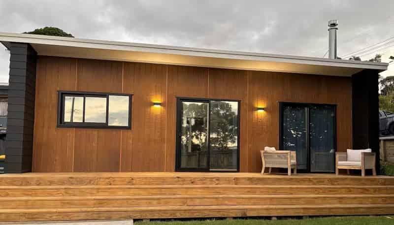 33 Pohutukawa Avenue, Red Beach