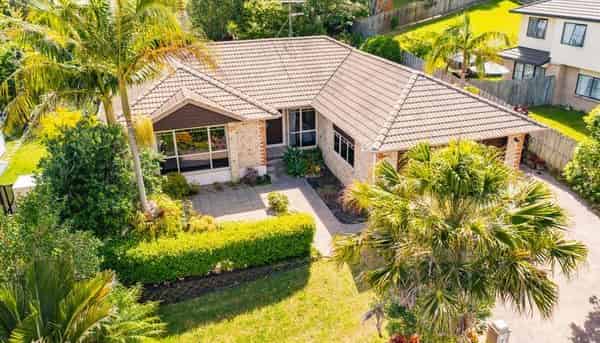 8 Landvale Court, Browns Bay