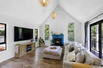 100 Emerald Hill Drive, Birchville