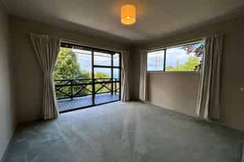 42 Earls Road, Saint Clair