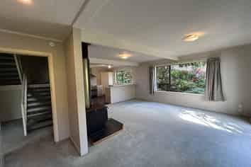 42 Earls Road, Saint Clair