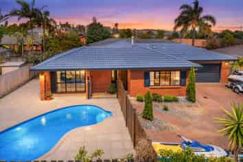 8 John Lister Close, Golflands