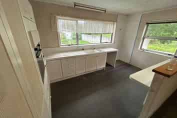 Auckland - Address withheld