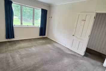 Auckland - Address withheld