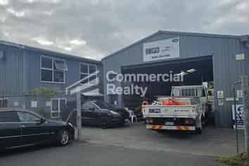 Well Located Warehouse With Yard