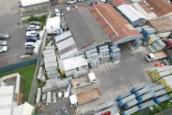 Well Located Warehouse With Yard