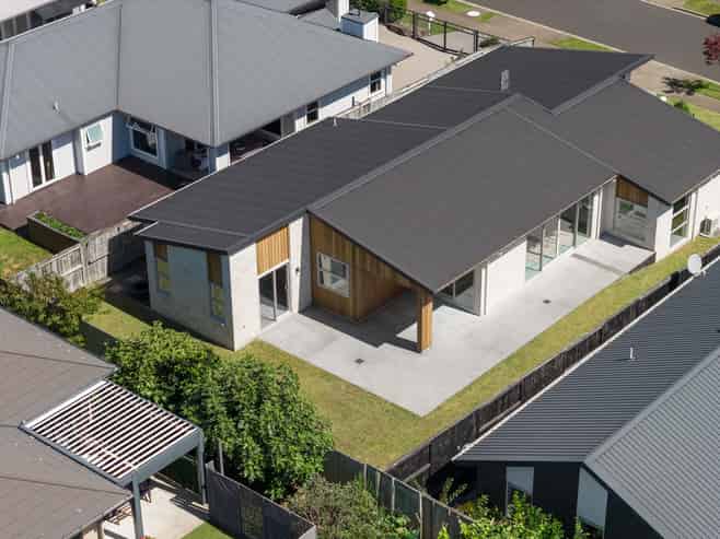 17 Puhirake Crescent, Pyes Pa