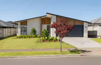 17 Puhirake Crescent, Pyes Pa