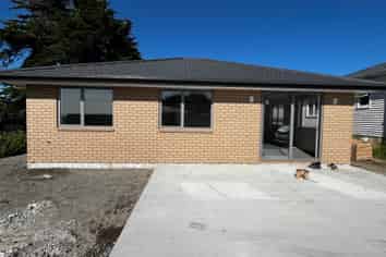 33a Achilles, Stratford