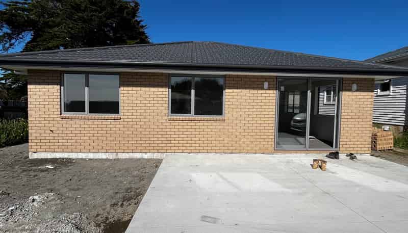 33a Achilles, Stratford