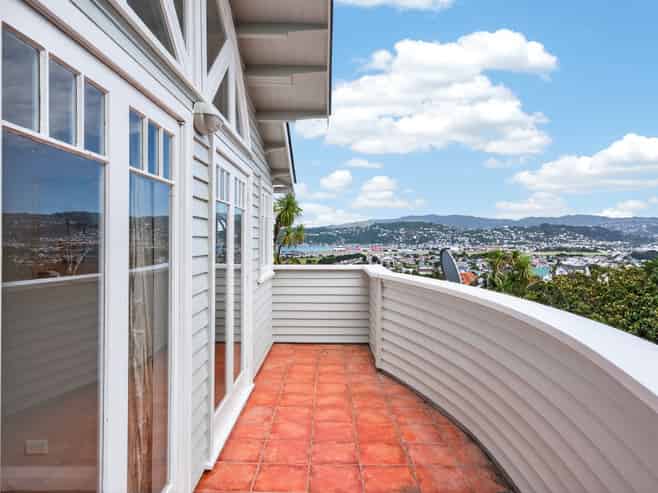 49 Tio Tio Road, Miramar