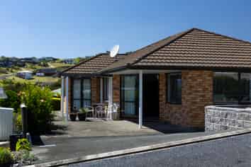 4 Protea Drive, Cable Bay