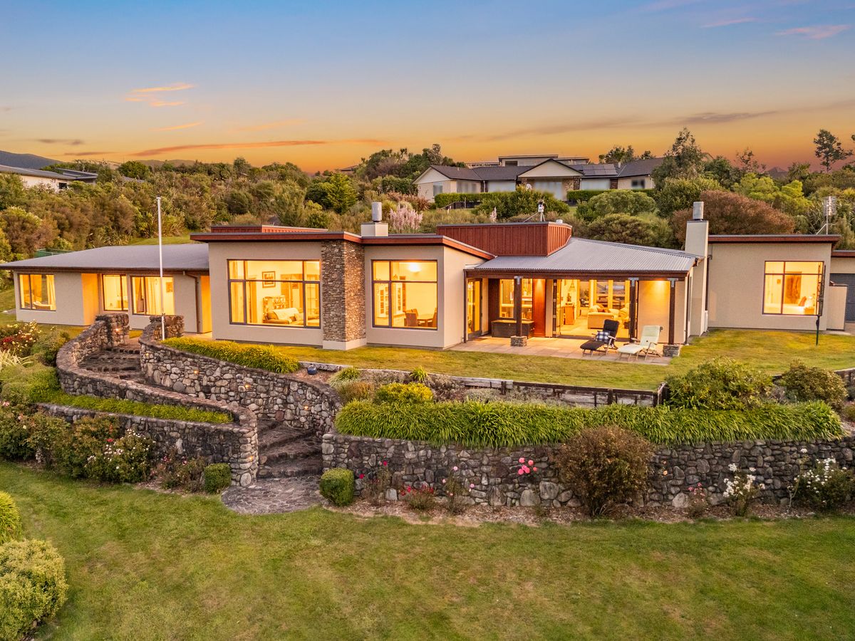 58 Mt Marua Way, Mount Marua, Upper Hutt City, Wellington