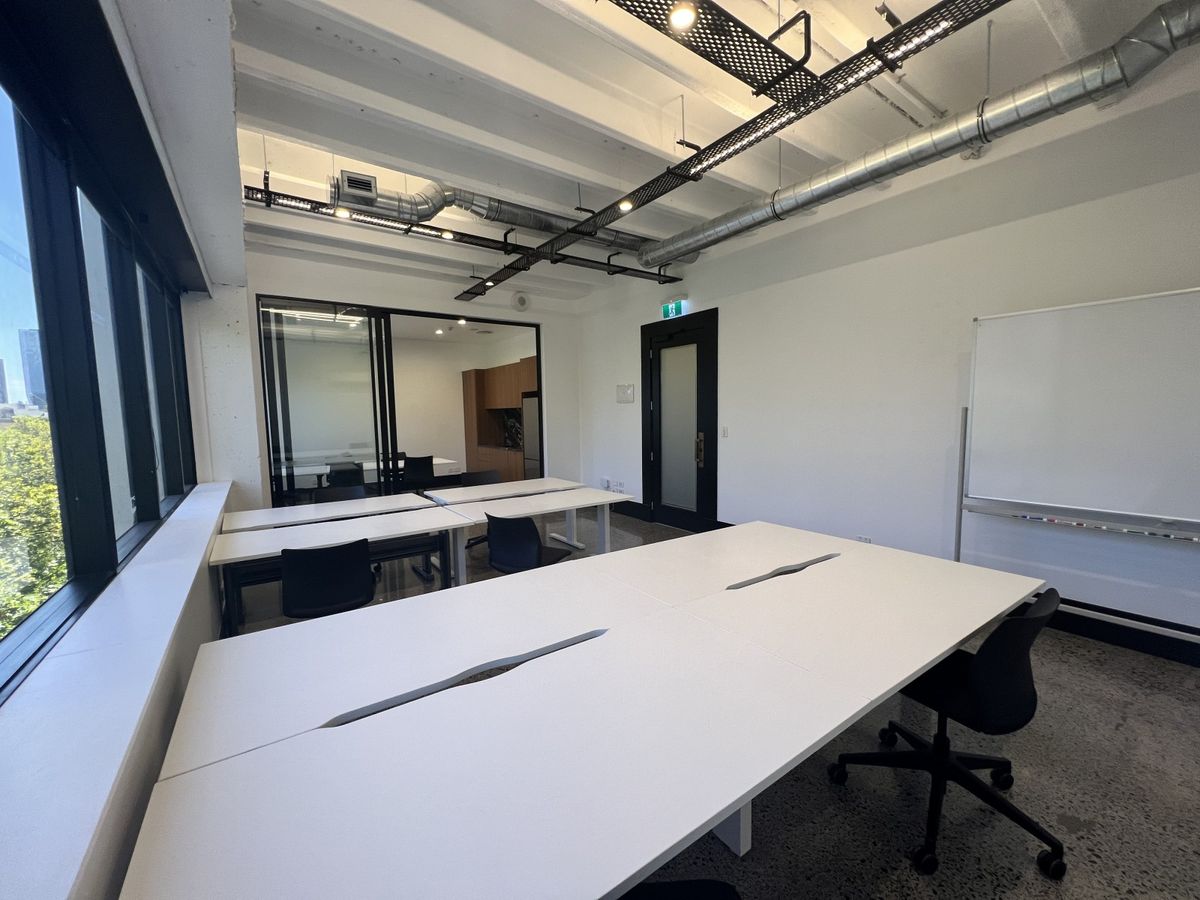 Modern Office + Boardroom | Convenient Location – pohled 6
