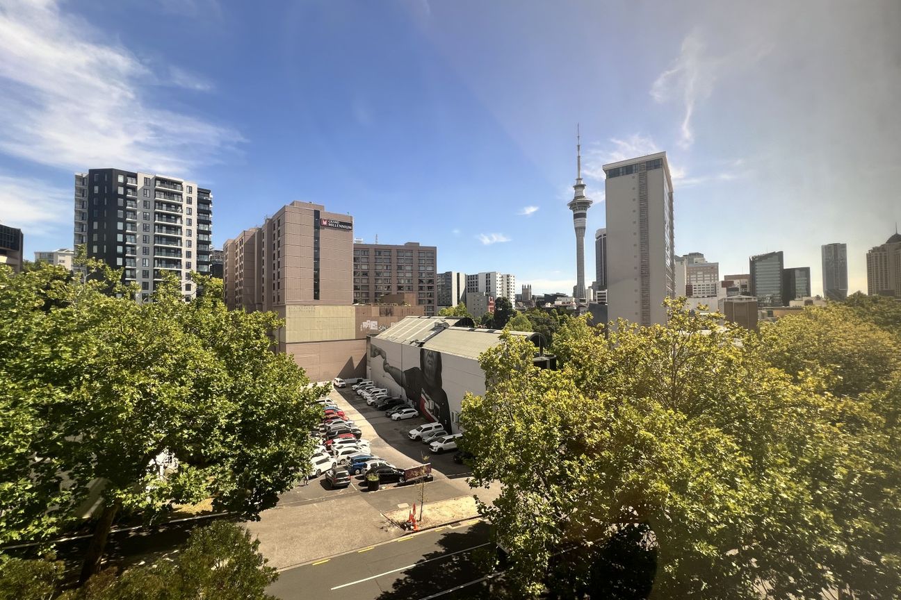 Modern Office + Boardroom | Convenient Location - Bild 5