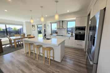 18 Avoca Drive, Waiareka Junction