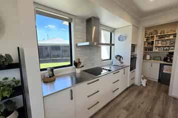 18 Avoca Drive, Waiareka Junction