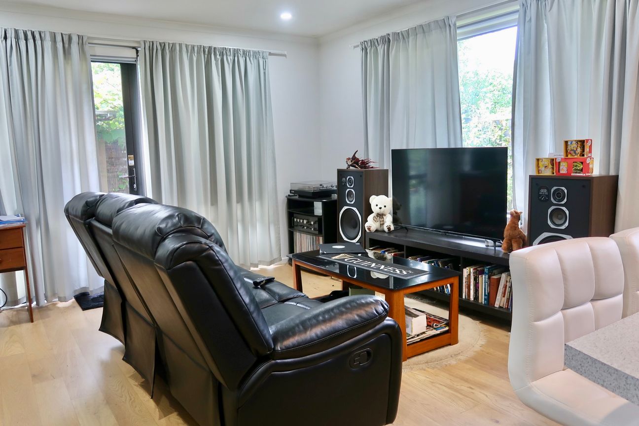 Still available - make us an offer! - Vista 3
