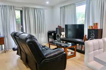 27C Earl Street, Hillsborough