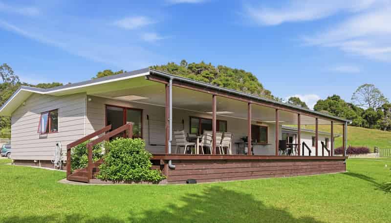 1214 Oruru Road, Peria