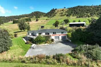 2000 Hillfoot Road, Warepa
