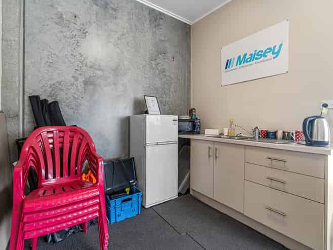 Modern, functional warehouse