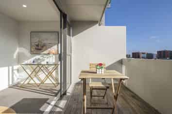 2/1902 Great North Road, Avondale